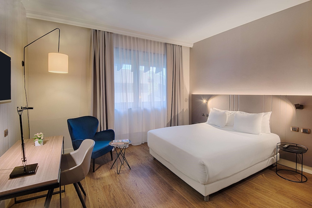 NH Roma Villa Carpegna 22/59