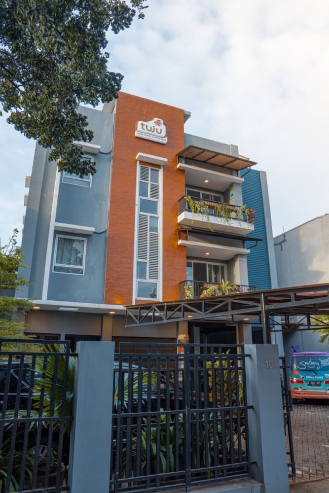 Tuju WK Homes Syariah in JAKARTA