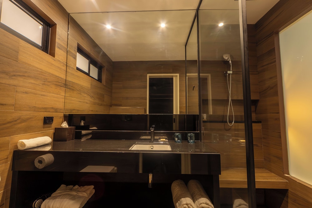 Lamana Hotel 38/70