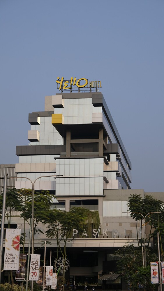 Yello Hotel Paskal Bandung in BANDUNG
