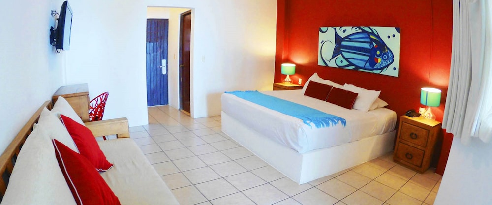 SUITE, OCEAN VIEW