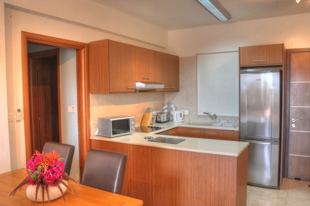 Aphrodite Sands Resort 6/50