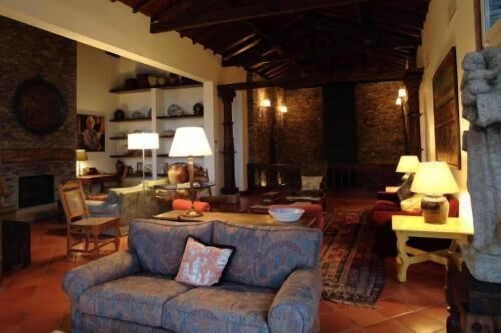 The Manor House Celeiros 46/75