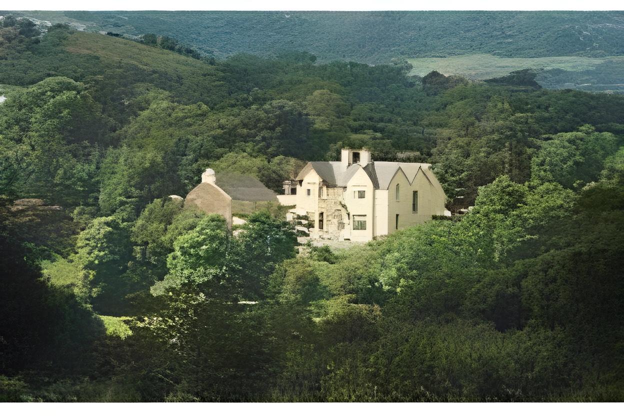 Woodhill House 12/15