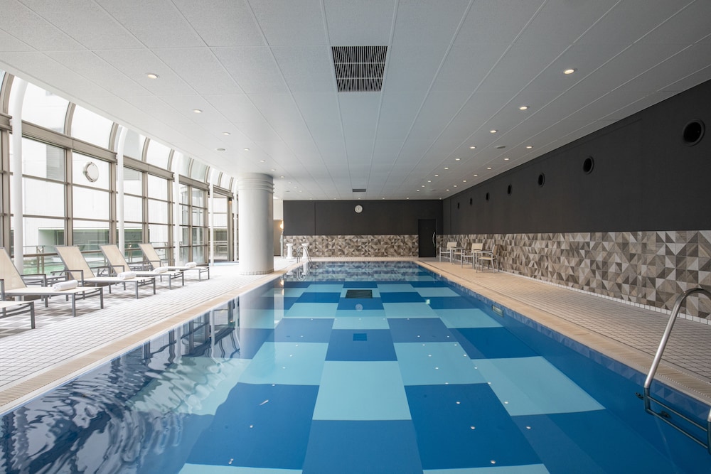 Hilton Nagoya Hotel 75/85
