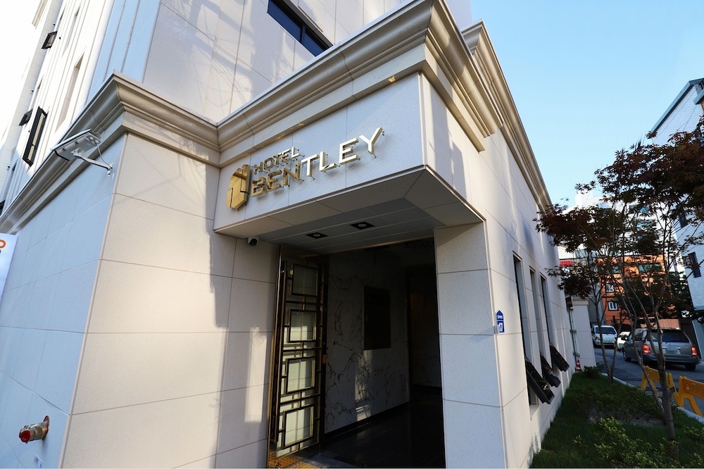 Hotel Bentley 3/57
