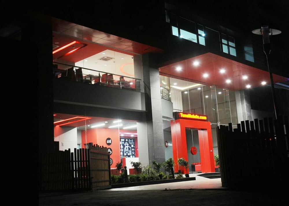 Mango Hotels Tune Ahmedabad 1/27