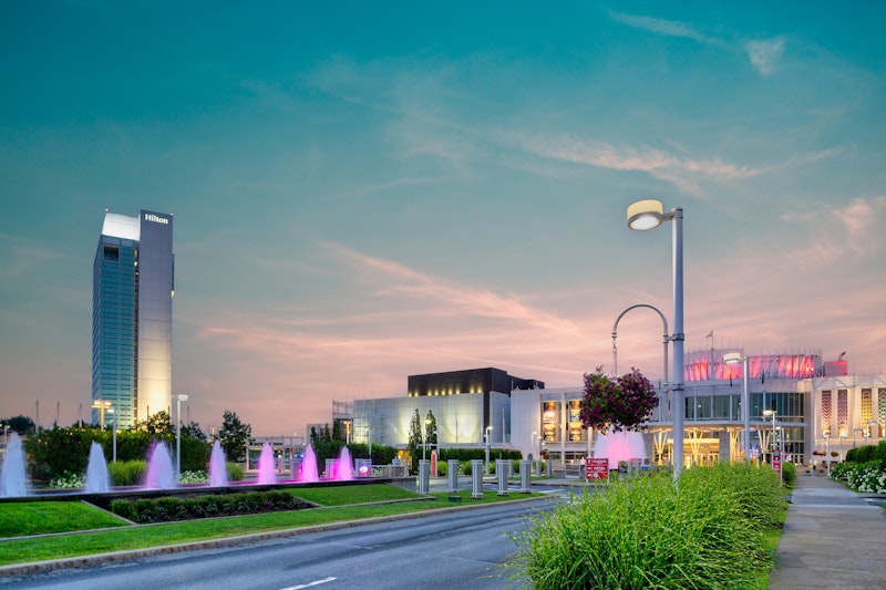 Hilton Lac Leamy 85/86