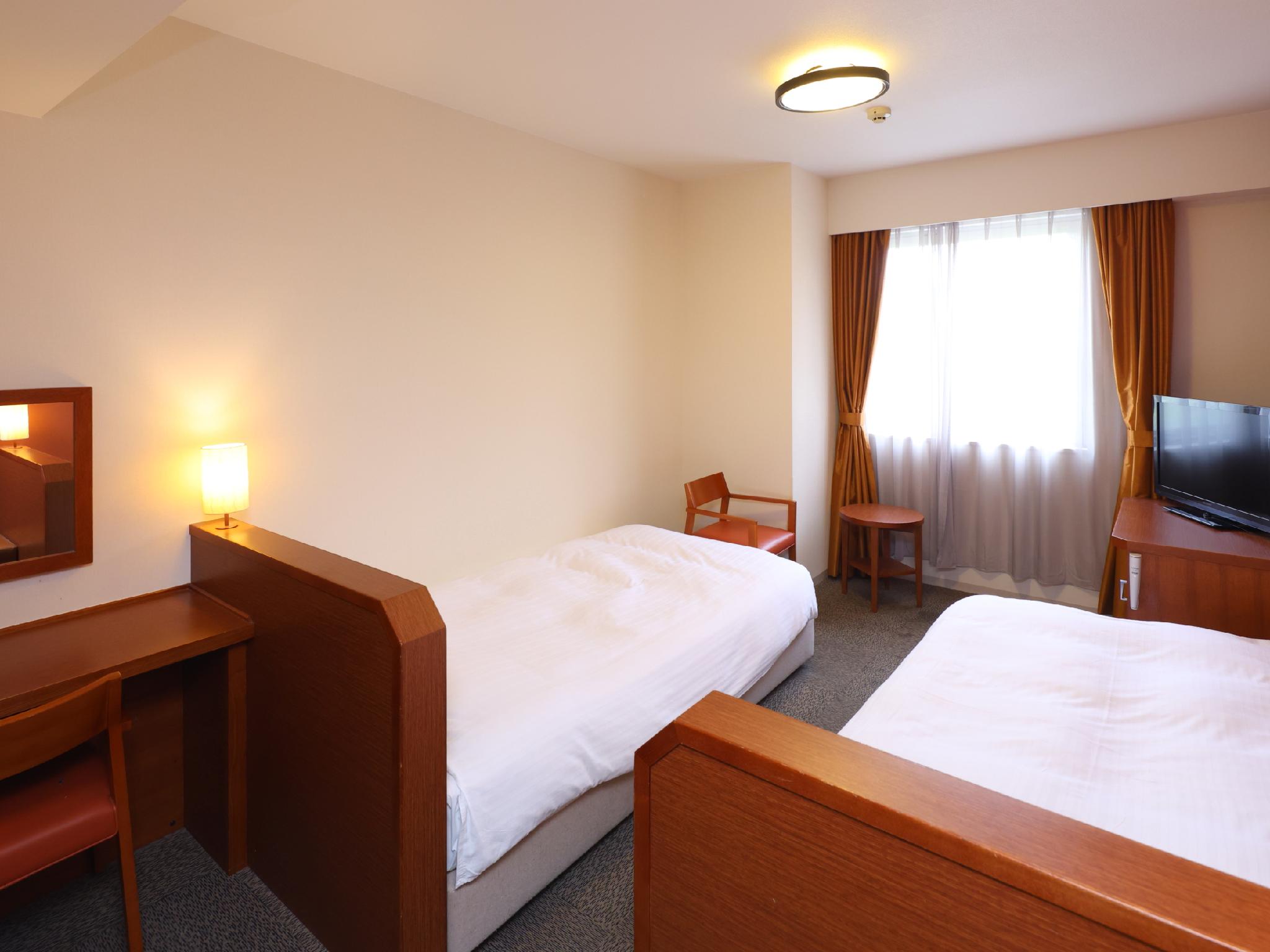 Semi Room, 2 Semi Double Beds, Unit Bath