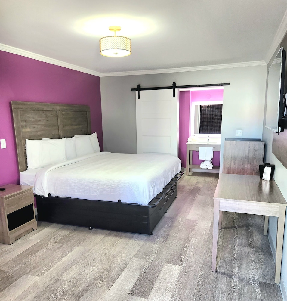 Motel6 Tuscaloosa, AL – University 24/61
