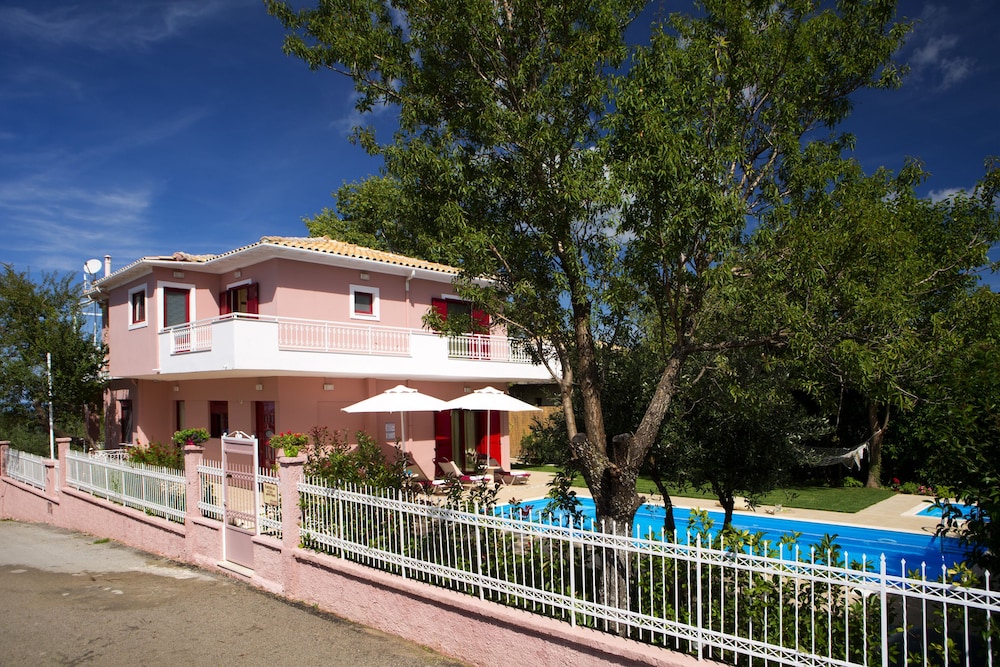 Exanthia Villas 6/50