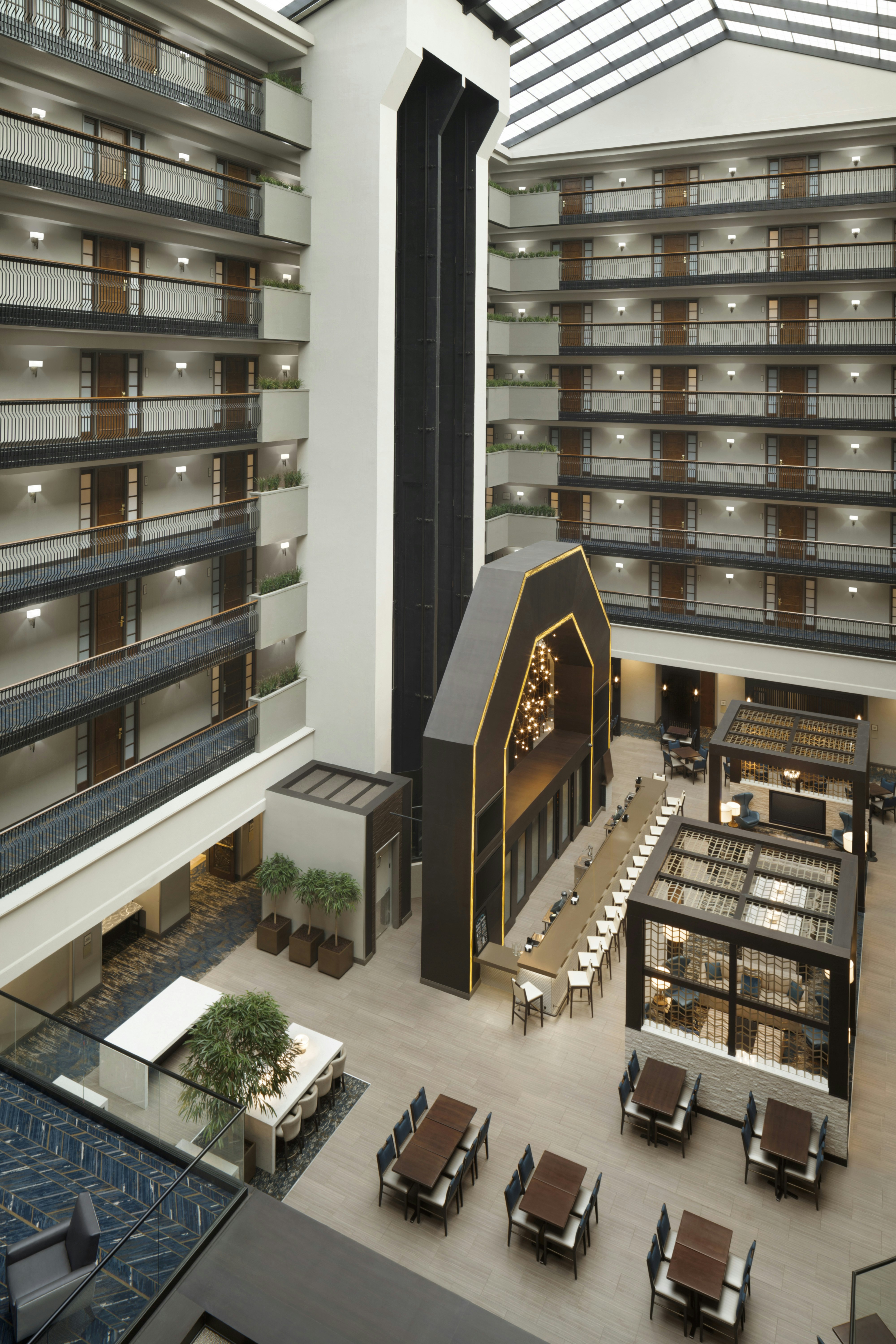 Embassy Suites Columbus 52/68