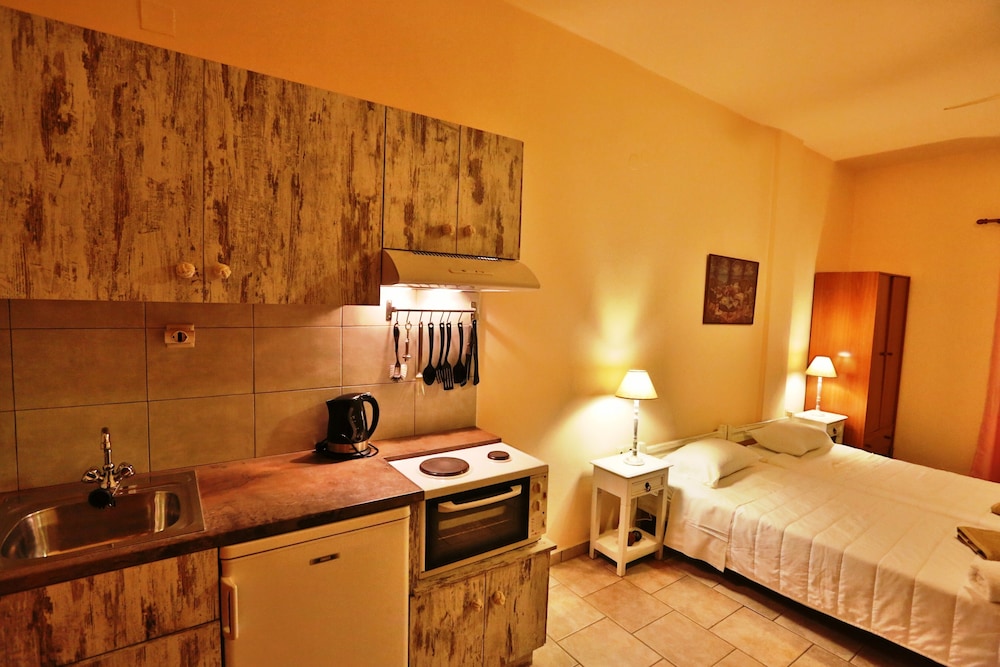 Ventoura Studios & Apartments 14/41