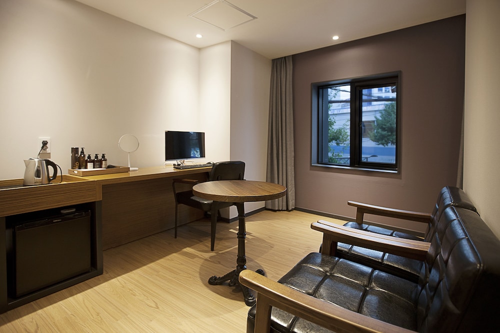 Brown Dot Hotel Masan 43/50