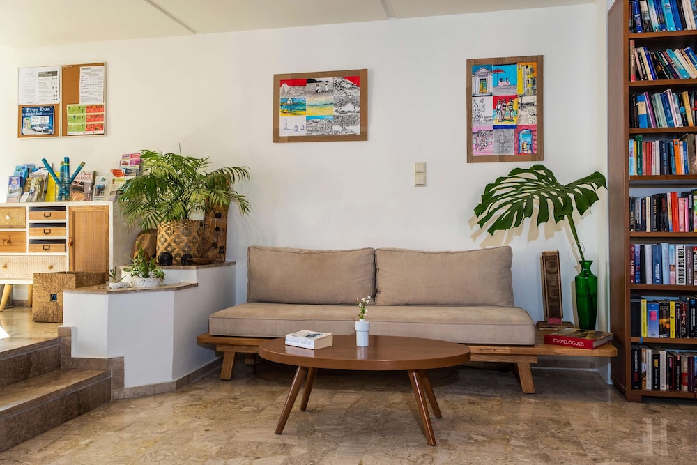 Aris Hotel Paleochora 34/42