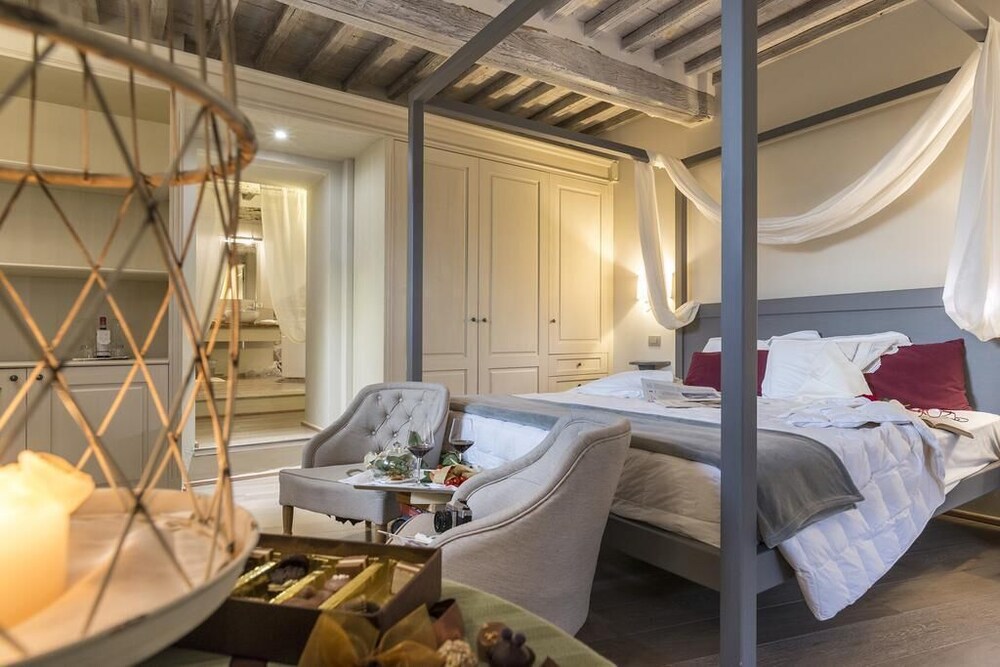 CORTONA RESORT AND SPA(FORMERLY HOTEL VILLA AUREA) 10/35