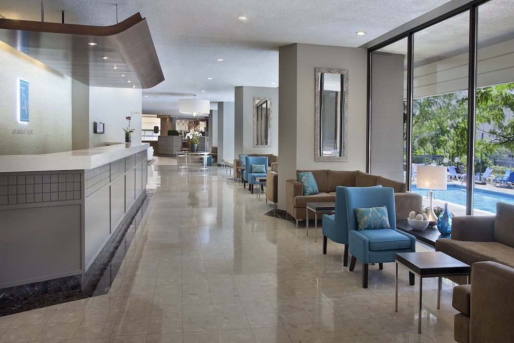 Toronto Don Valley Hotel Suites 6/31