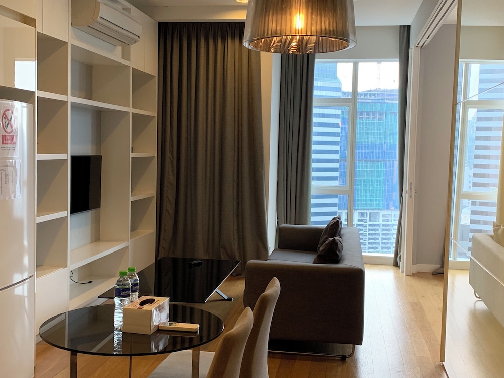 Platinum Service Suite at The Face 42/68