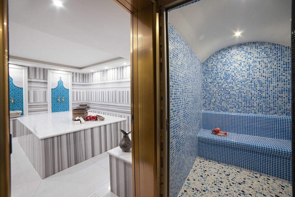 Great Fortune Design Hotel and Spa 34/56