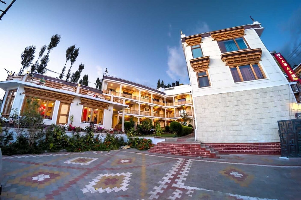 Hotel Ladakh Inn 15/19