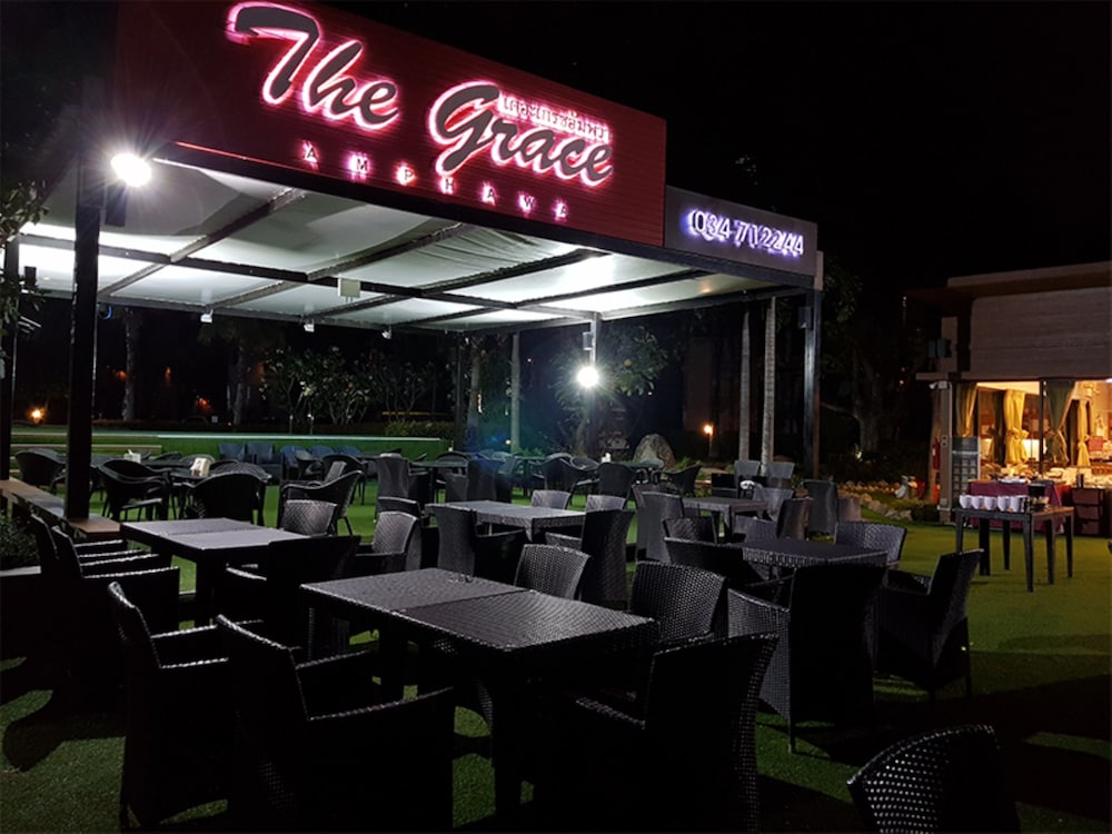The Grace Amphawa 27/50