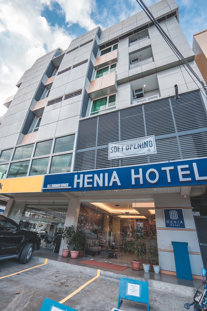 Henia Hotel 4/45