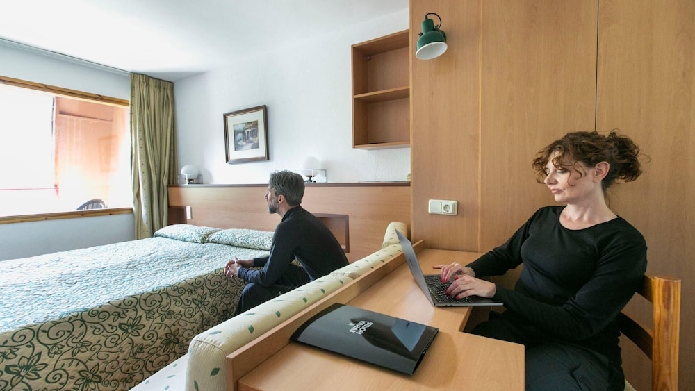 Evenia Monte Alba Hotel 41/53