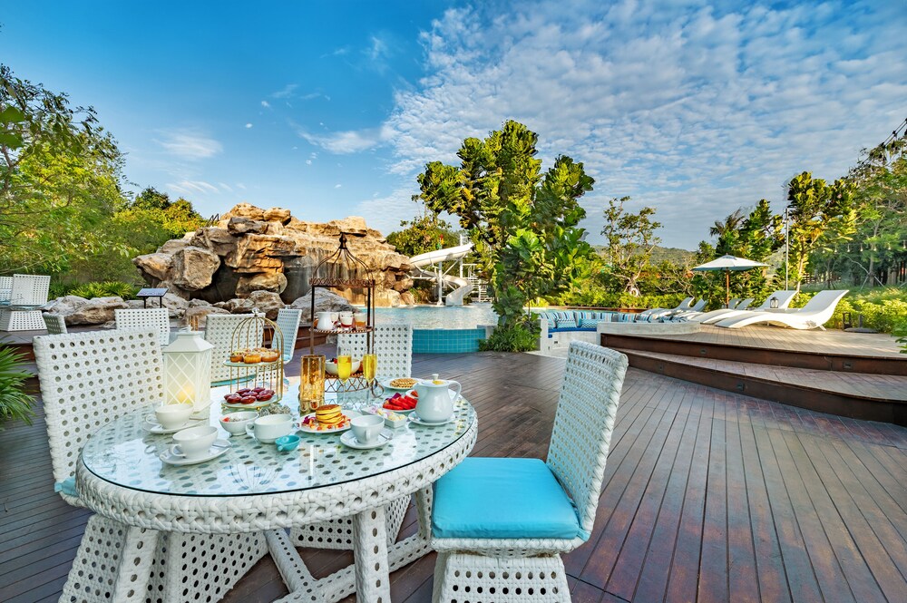 Phukalini Luxury Pool Villa And Onsen 64/69