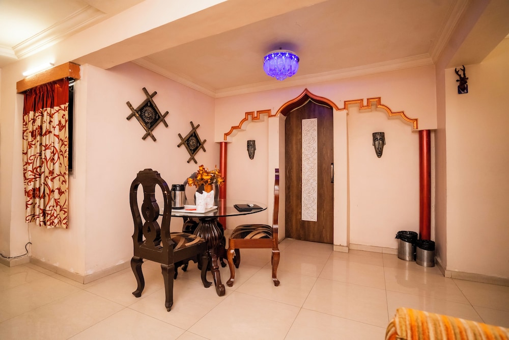HOTEL GRAND ARJUN 5/50