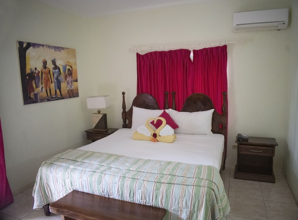Bay View Villas 8/50