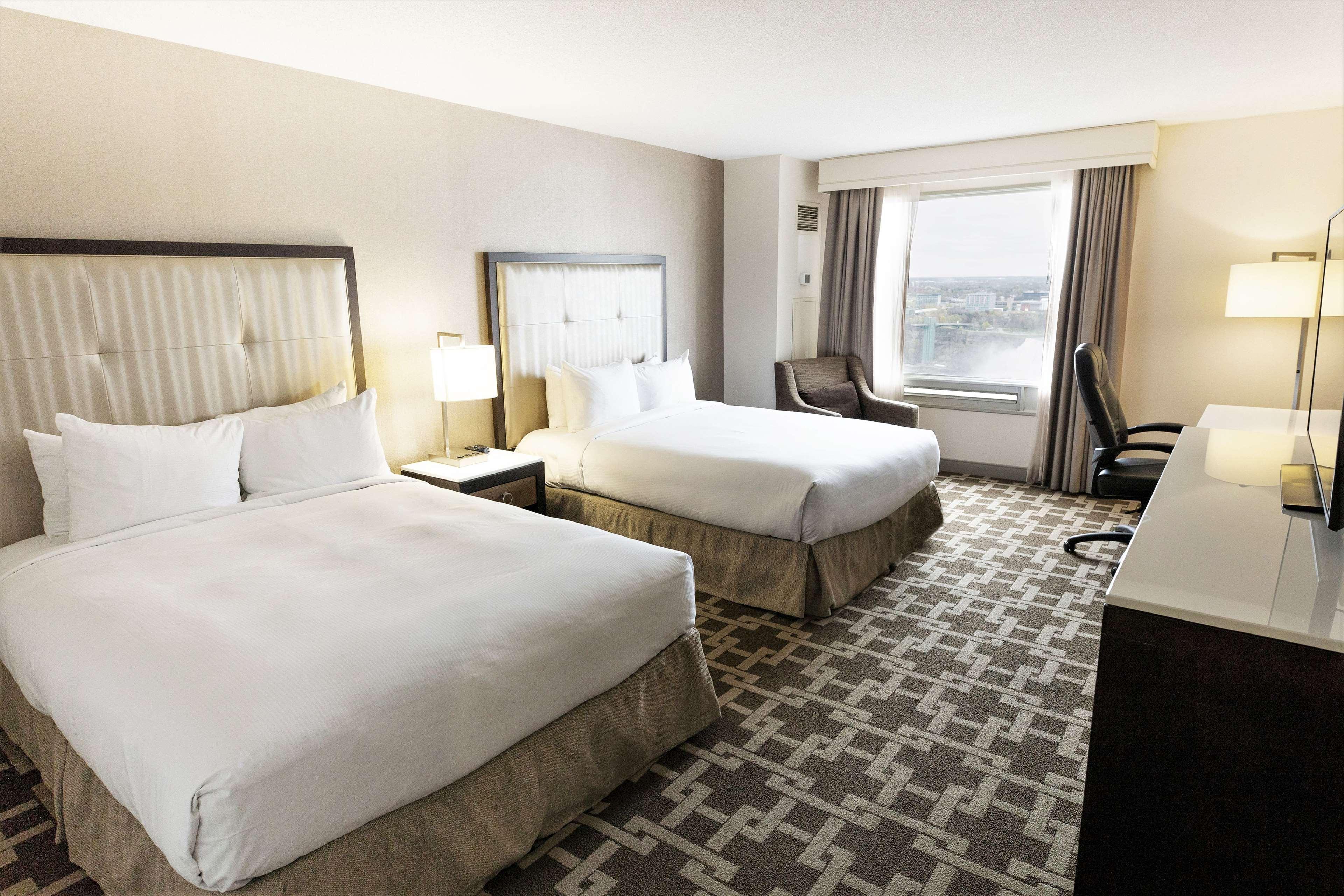 Hilton Niagara Falls/ Fallsview Hotel and Suites