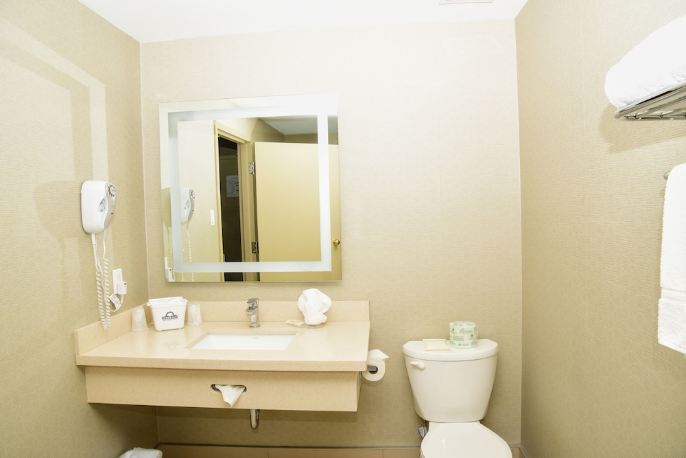 Days Inn by Wyndham Ottawa 14/31