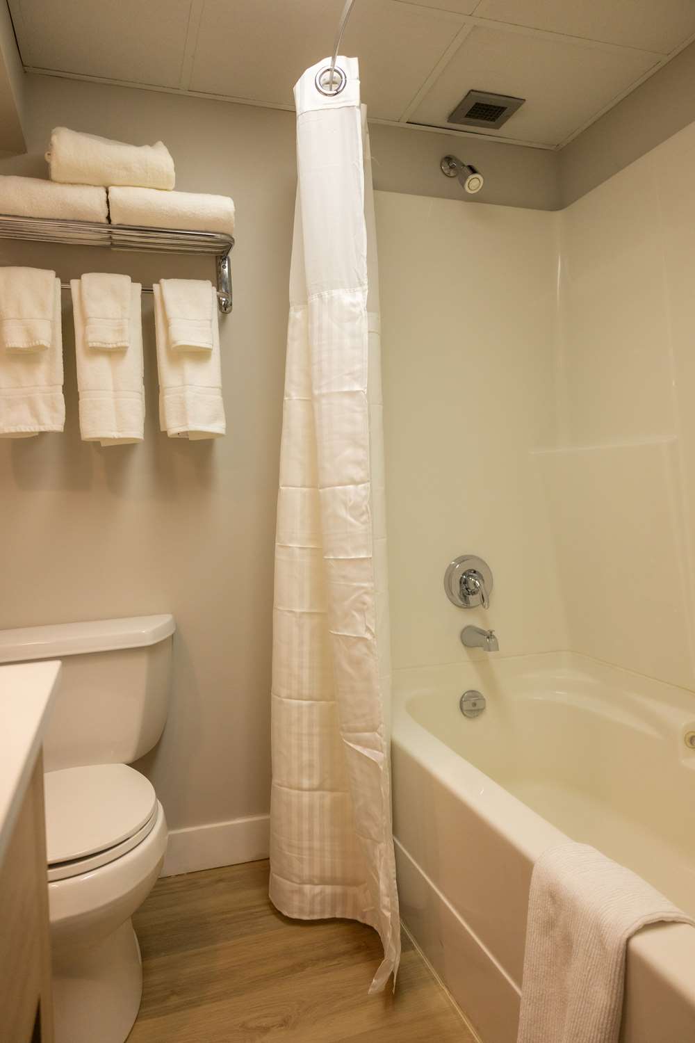Radisson Hotel Fort St. John, BC 30/35