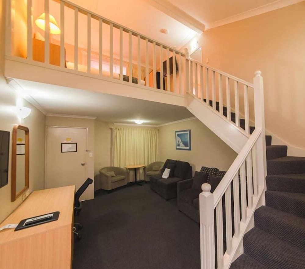 Harbour Sails Motor Inn 13/23