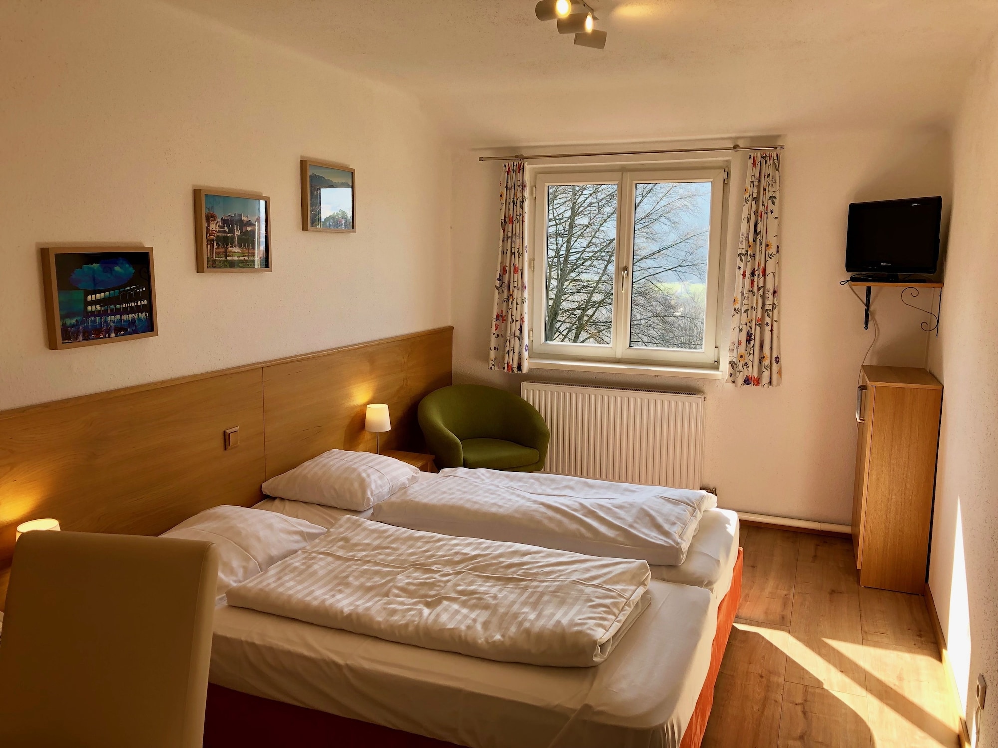 STANDARD, KING BED
