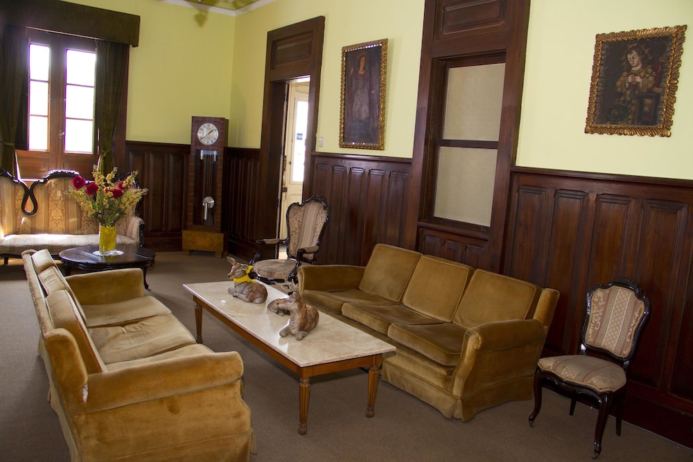 Las Mercedes Hostal Residencial 43/68
