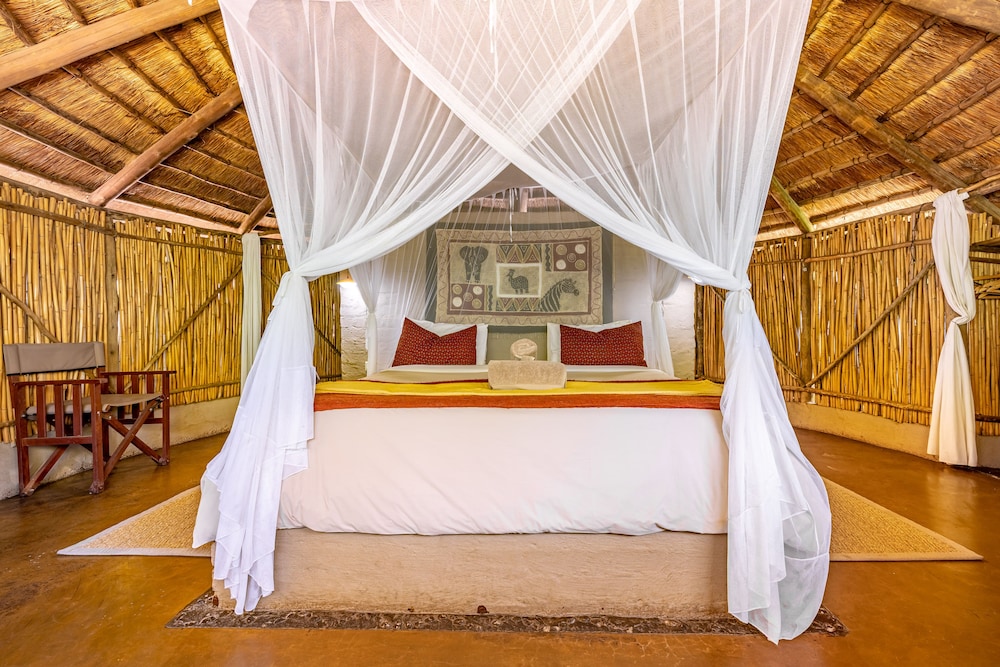 Umlani Bushcamp - Lodge 12/50