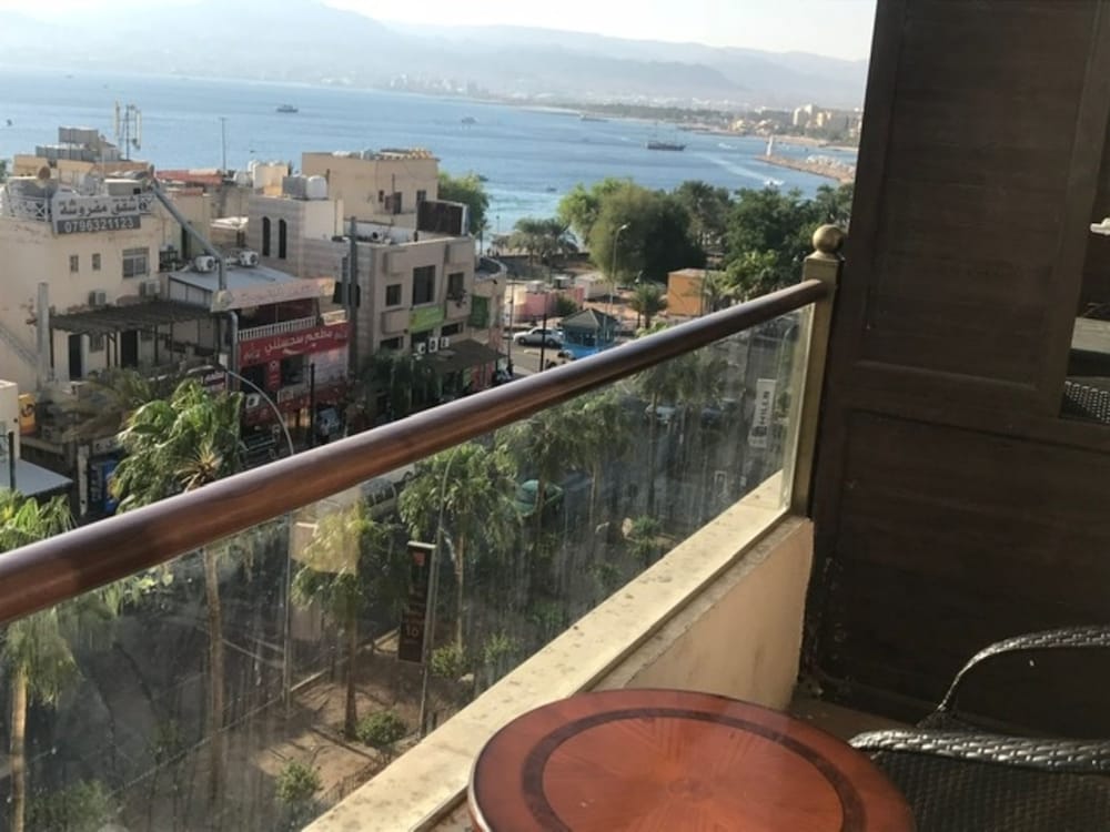 Ahla Tlah SeaView Hotel 6/48