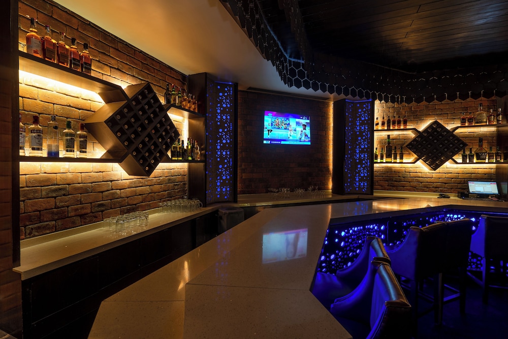 Hotel Mayura 20/50