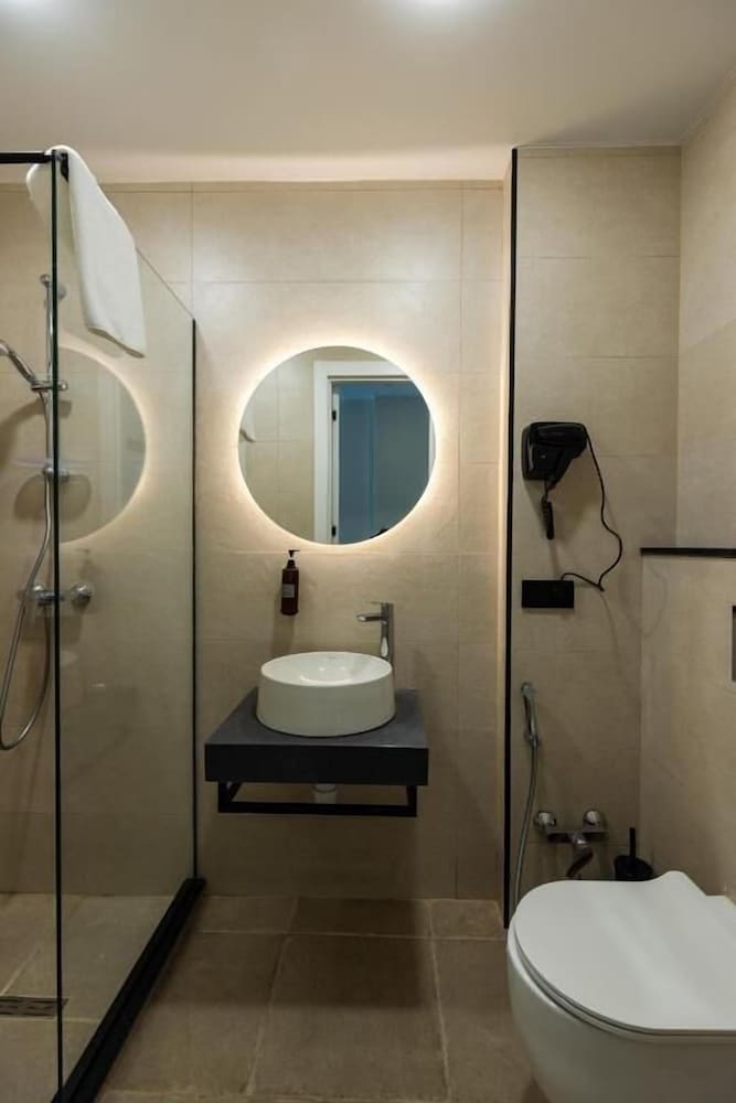 Aqua Batumi Hotel & Apartments 44/46