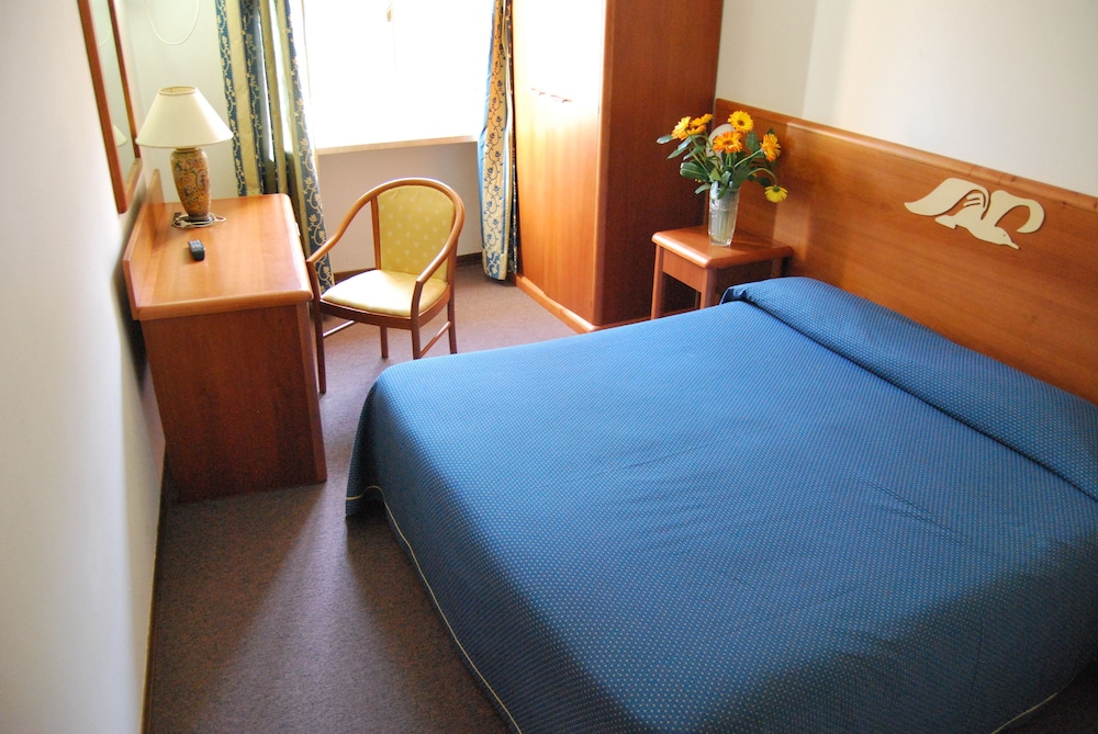 Hotel Villaggio Il Gabbiano 10/28