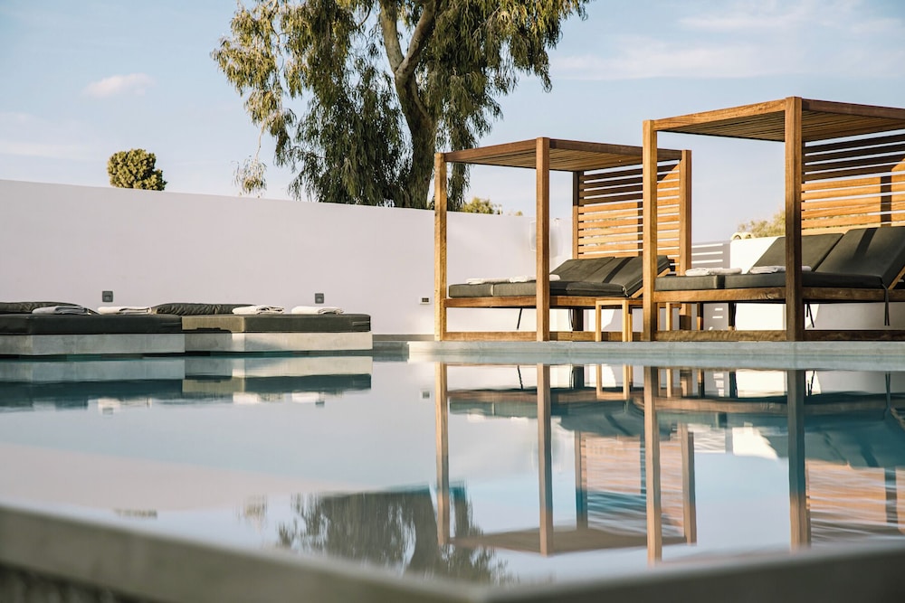 Kalisti Hotel And Suites 37/72