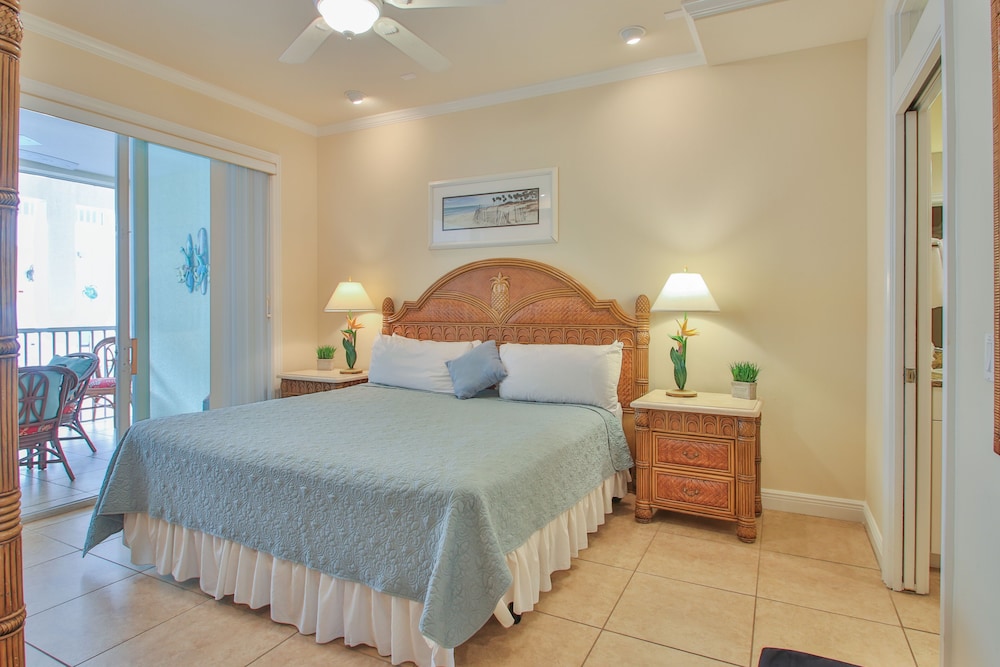 Tortuga Inn Beach Resort 13/76