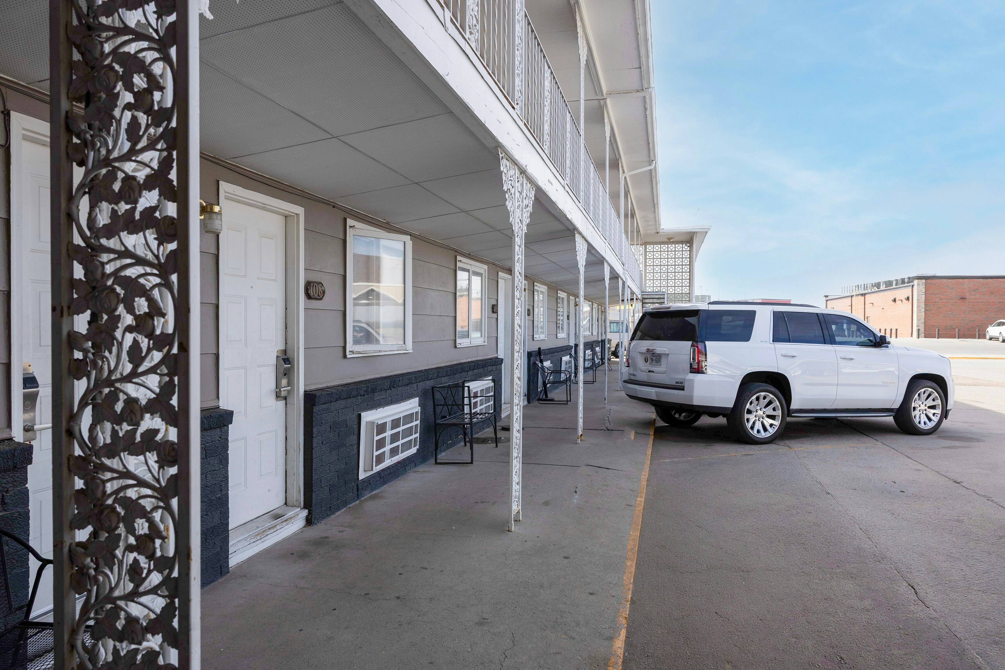Circle S Motel Cozad I-80 46/60