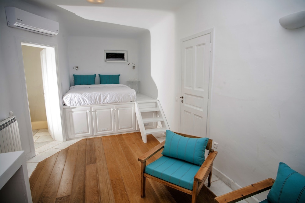 Mykonos Moussa Suites 8/50