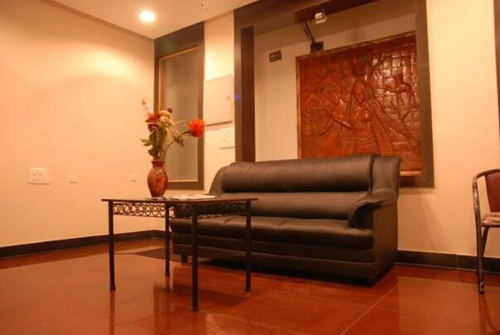 Hotel Soorya International 19/24