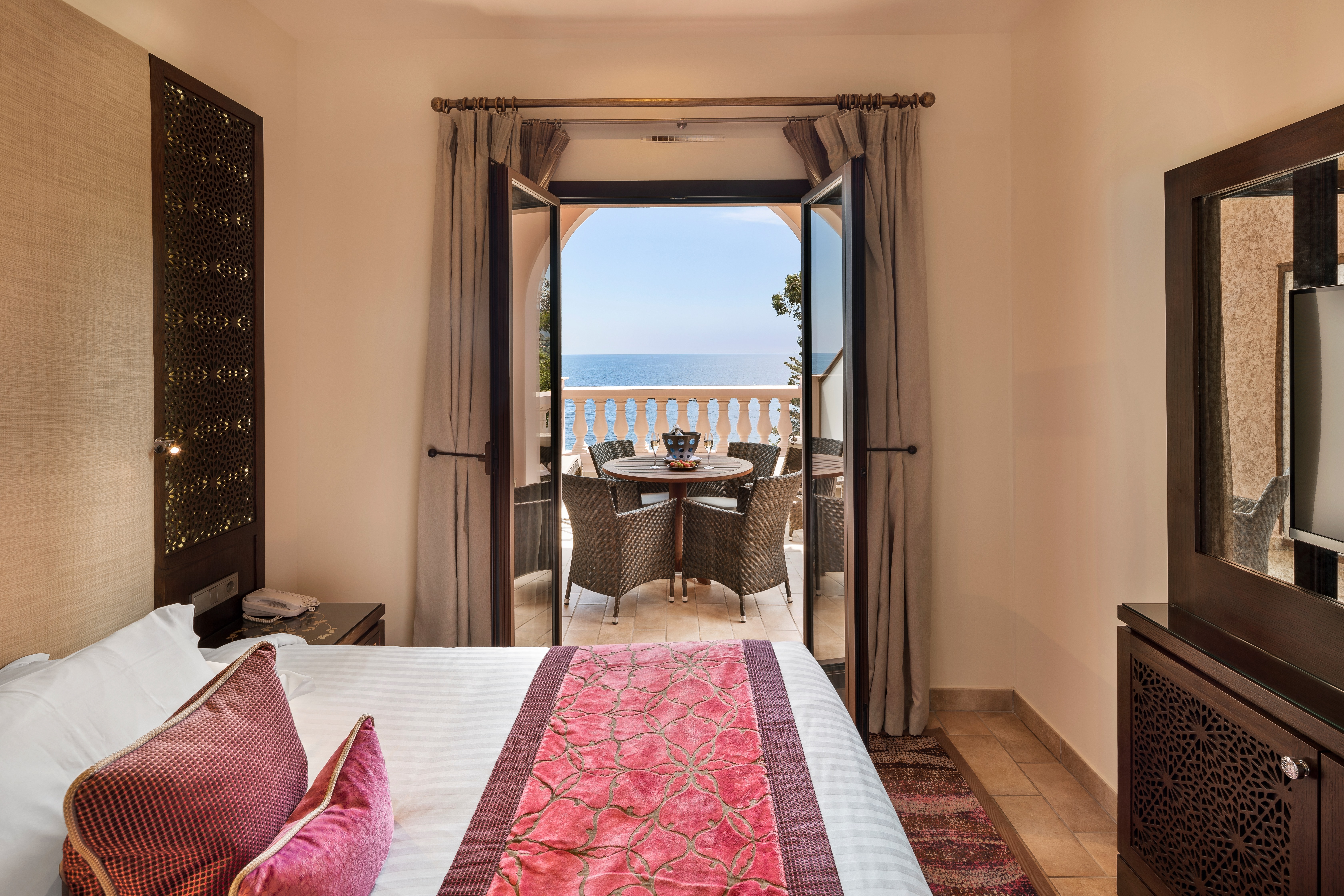 1 Bedroom, Suite, Beach Side, Sea View, Terrace