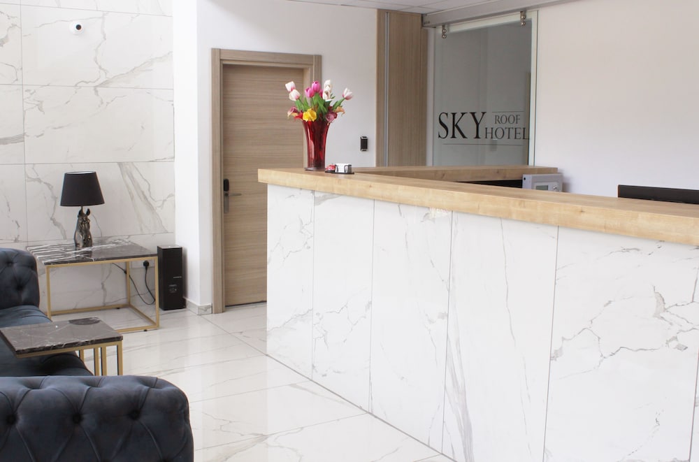 SKY ROOF HOTEL 5/38
