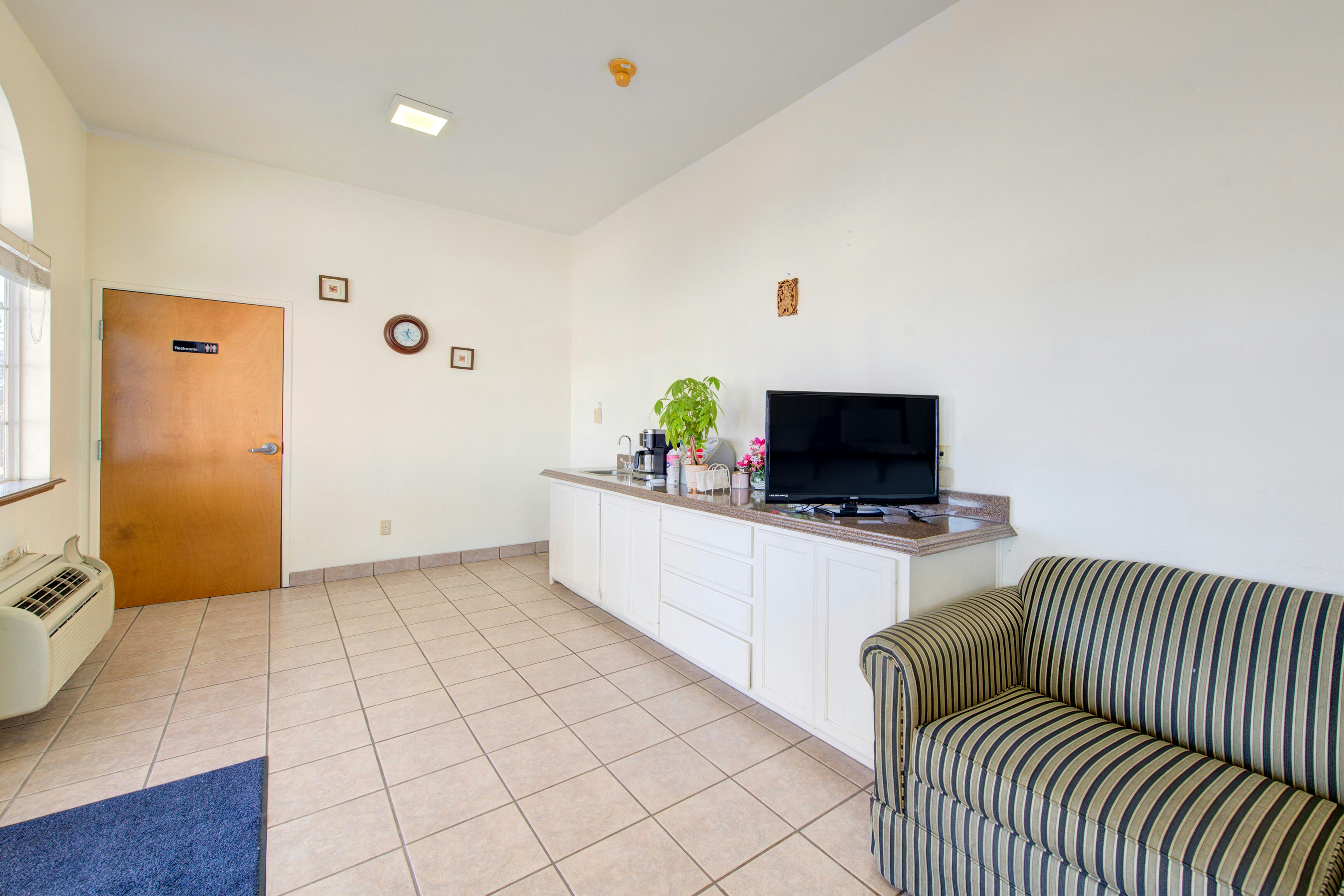 Heights Inn by Townhouse Harker Heights/Killeen 5/39