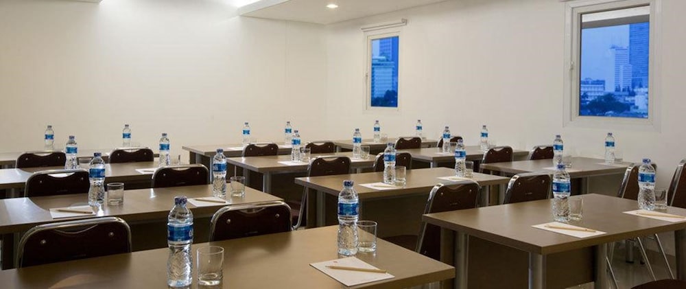 Amaris Hotel Thamrin City Jakarta 30/36